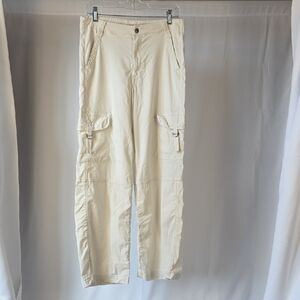 American Eagle Outfitters Light Tan Cargo Pants
